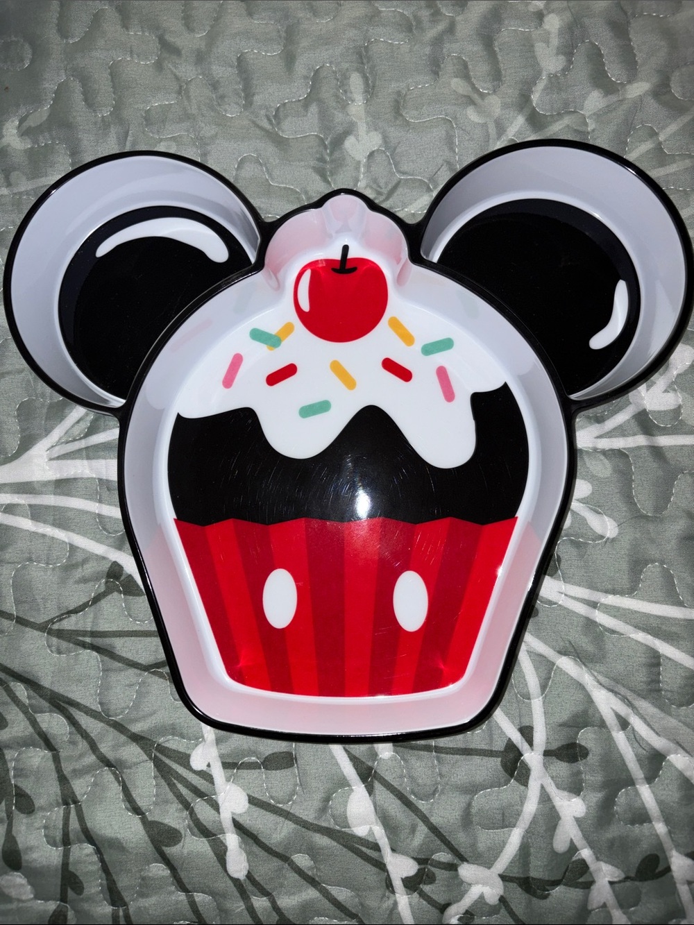 Disney Mickey-Inspired Red Cupcake Party Tray